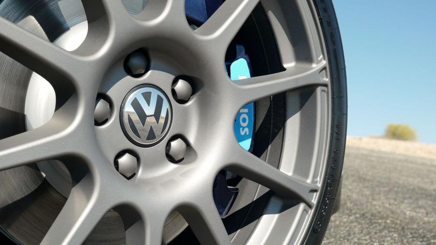  Volkswagen Jetta Helios Tribute 2014 года  (фото 5 из 20)